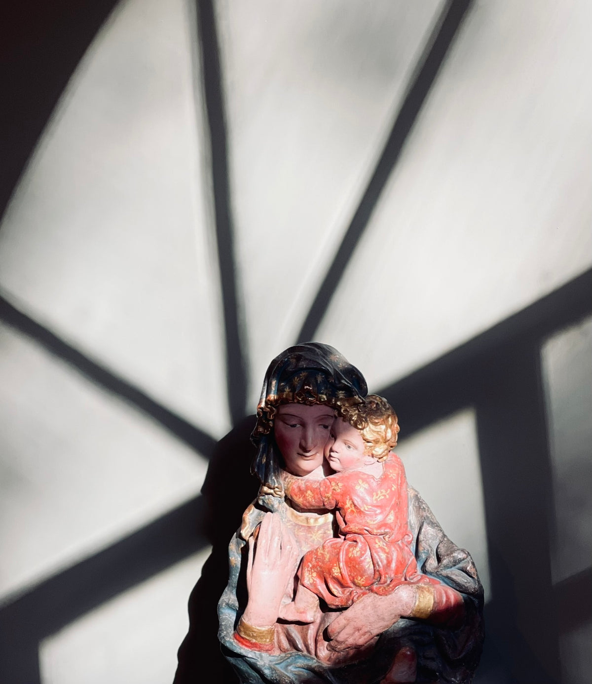 Photo by Seth Jennemann of a Virgin Mary Statue